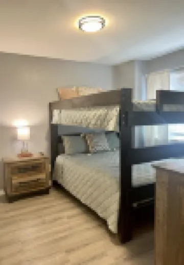 Condo on Table Rock Lake, Ozark Mountain views! 1 mile from Silver Dollar City