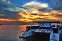 Portofino Penthouse with Breath-Taking Views of the Gulf along with Beach Access