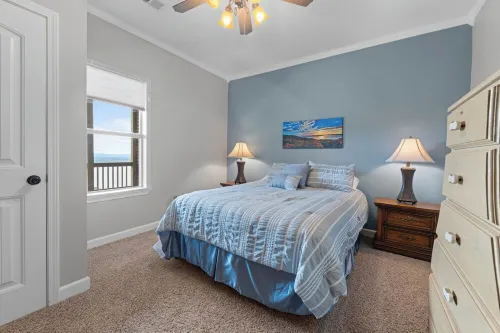 Greers Ferry Lake Retreat with New Spa and Breathtaking Lake Views!
