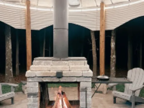 The Grainery is a cozy farm stay, nestled in the Ozark hills Hotels in Webster County