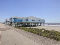 Ocean View - 1BD/1BA Condo nestled along the shimmering shores of the Gulf Coast