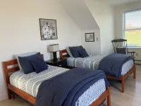 Idyllic 2 bedroom Apartment/Flat on Lake Ontario
