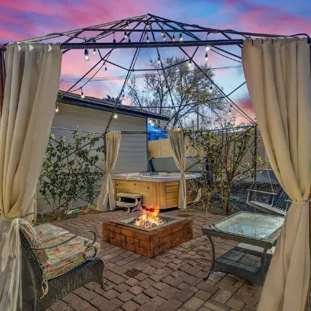 Luxury House in Prescott with Hot Tub/Walk to Whiskey Row