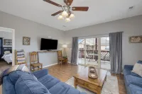 Spacious 2 Couple Suite