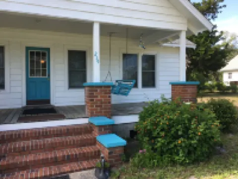 Core Sound Cottage in Atlantic, NC  with Water View
