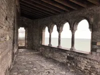 The Traveler's House   (N. CITRA 011015-LT-1230)