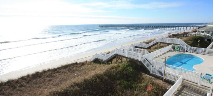 Oceanfront Home,Early Check-In, Pool, Elevator, 50 Steps to the Beach ペンダーのホテル