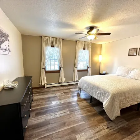Quaint & Historic Downtown Oscoda Home