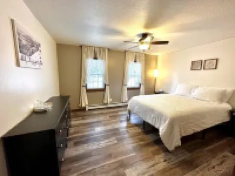 Quaint & Historic Downtown Oscoda Home Hotels in Oscoda