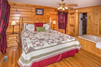 Cabin Located Within The Heart Of The Smokies*Grill*AC*Free WiFi*Hot Tub*Pool. Hotels near Wilderness at the Smokies