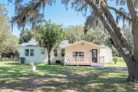 Lemonade Acres, Where Horses Stay for Free!