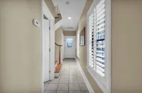 Spacious house just minutes from the beach and downtown