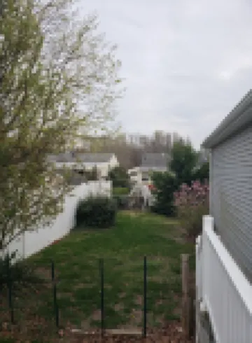3 Bedroom down the Street from the Bay (Pets Allowed for a Fee)
