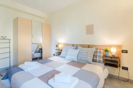 Apartment "Light Bleu" with pool, Villa Gabriella