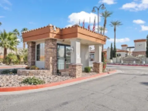 Cozy Casita in Enjoyable Coachella with AC, Fitness Room, WiFi, Peacefulness… コーチェラのホテル