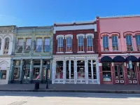 Octopus Lounge on Strand- historic neighborhood, local shops and dining