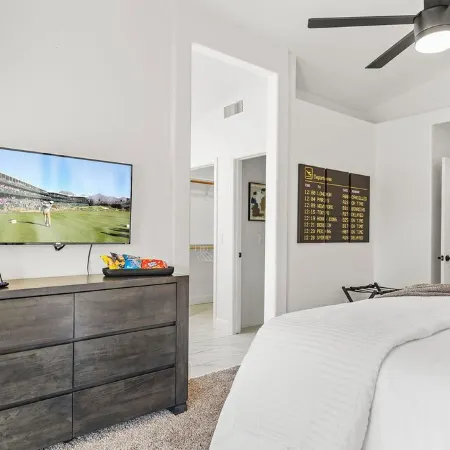 The Sunseeker near downtown Gilbert w/optional heated pool