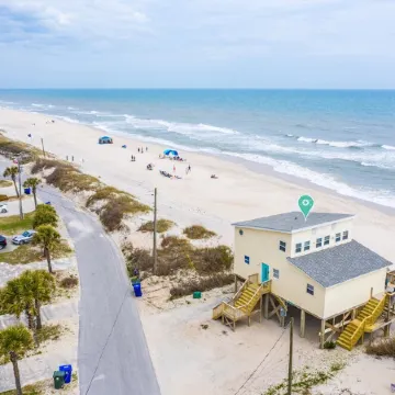 "Island Time", Peaceful 5BR Oceanfront Cottage