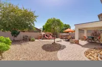 Beautiful 3 Bedroom Desert Oasis PRM Association Management附近的飯店