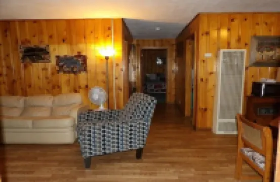 Ponderosa Cabins 104 N Laurel cabin 12