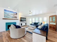 Island Vibes Beach House~ 4 Min. Walk 2 Beach • Heated Pool • King Beds
