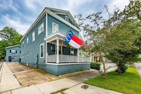 Amazing 3 BR House / Downtown New Bern / Sleeps 8 Отели в г. Нью-Берн