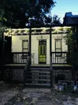 UP ON MAIN - a charming historic apartment in the heart of Eureka Springs