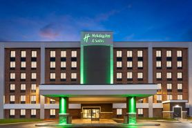 Holiday Inn & Suites RICHMOND - WEST END by IHG