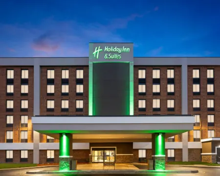 Holiday Inn & Suites RICHMOND - WEST END by IHG Hotels in Three Chopt