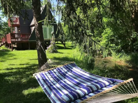 Relaxing Scenic 2-Bedroom Retreat With Private Hot Tub Отели в г. Финдли