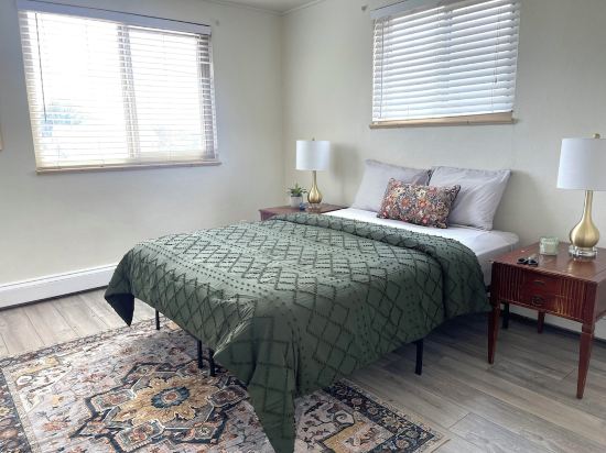 Conveniently located 2-bedroom condo in welcoming Cheyenne!