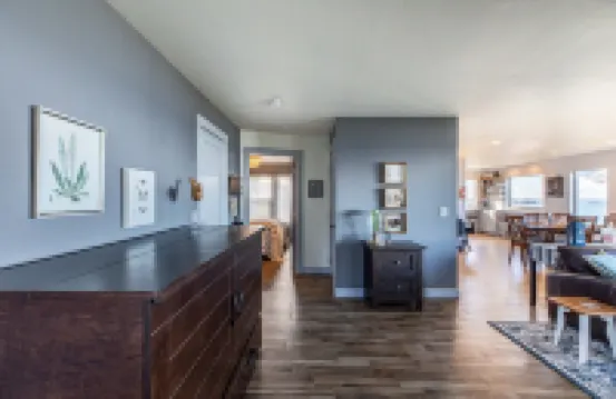 Oceanfront Home, Lighthouse, Beach Access, Spectacular Sunsets, Newly Remodeled