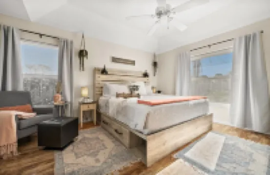 Beach Time Villa-Heated Pool & Spa-4 Bikes, Game Room-Great Amenities