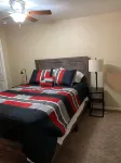 3 Bedroom home with mountain views and private parking . Pet friendly