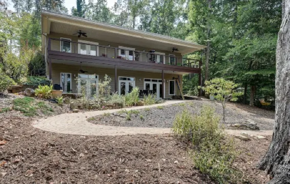 Lake Keowee Private Waterfront