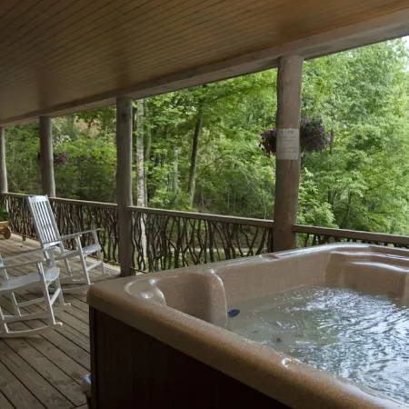 Spring is Here!!  Come Enjoy the Great Outdoors at Poplar Lodge!