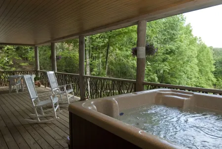 Spring is Here!!  Come Enjoy the Great Outdoors at Poplar Lodge!