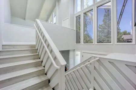 601-Lavish Home w/ AC & Patio near Meta & Stanford Отели рядом с достопримечательностью «Мета Хедквотерс»