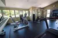 Endless CASAbilities at this updated, clean Arcadia condo