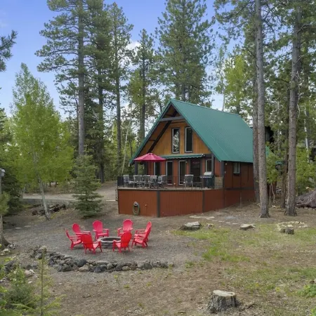 COZY🏡CABIN NEAR⛰BRIAN HEAD☀️ZION🌄BRYCE CANYON 🏞WITH📡Wi-Fi 🐶 PET FRIENDLY