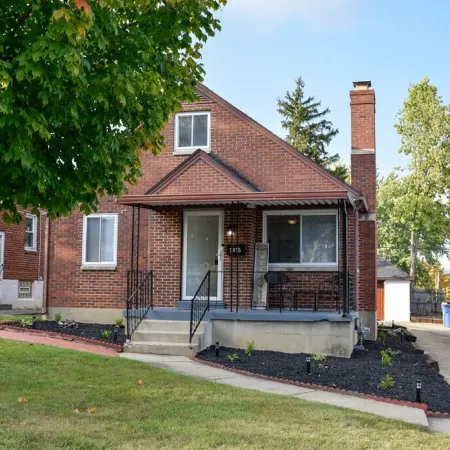 THELUXA HOME NEAR WRIGHT PAT, MIAMI VALLEY, UD, WRIGHT STATE UNIVERSITY, ETC..