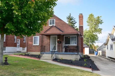 THELUXA HOME NEAR WRIGHT PAT, MIAMI VALLEY, UD, WRIGHT STATE UNIVERSITY, ETC..