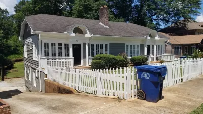 Historic Retreat in Lake Claire Hotels near CreekStone Academy 2465 Memorial Dr SE Atlanta GA 30317