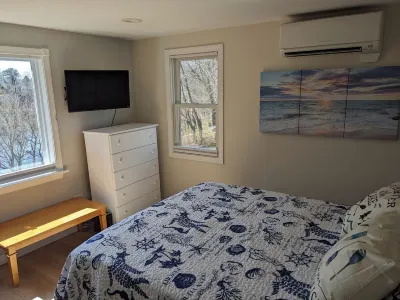 Lakefront retreat w/ deck, dock, sandy beach, 4 watercraft, <6 mins to 2 beaches