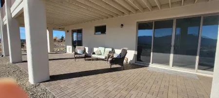 Peace and Quiet in the Heart of Williamson Valley Ranch