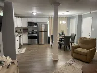 Cozy 3 bedroom home with fast wifi very close to hospital.