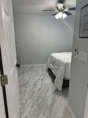 Charming 1-bedroom apartment with AC, WiFi in peaceful Valrico