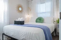 1/1 Downtown Lakeland Pet Friendly Home Hotels near Florida Polytechnic University