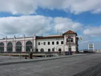 Summer 2025 Season ! Walk to the Beach!