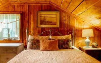 Cozy Bourbon Country Cabin with HOT TUB and Fire Pit on Brashears Creek